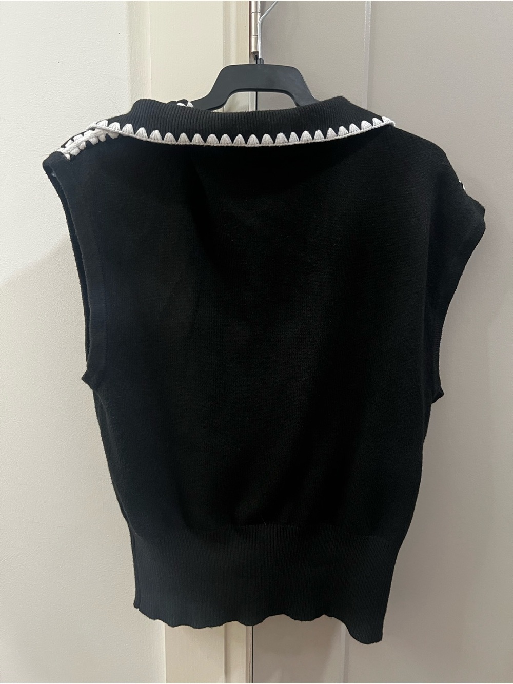 Black Sleeveless Knit Sweater Vest with White Trim - Picture 2 of 4